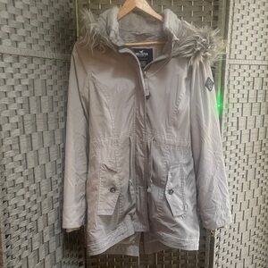 Hollister Women's Utility Lined Parka w/ removable Faux Fur Trim